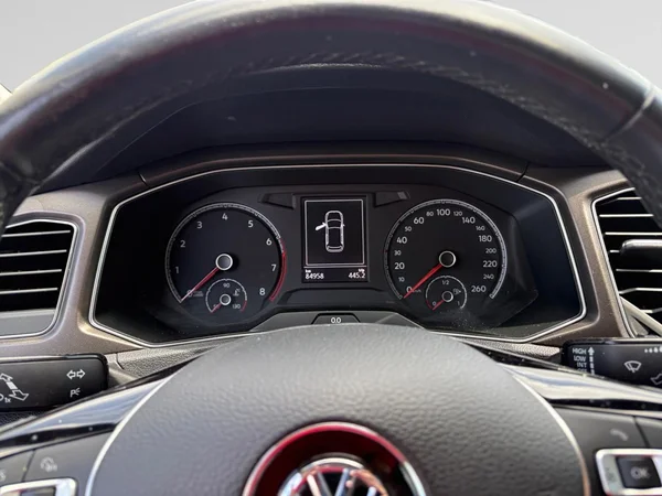VOLKSWAGEN T-Roc (2018) — foto 21 van 21