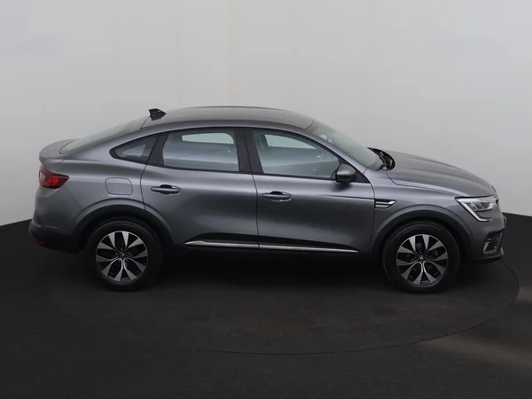 RENAULT Arkana (2021) — foto 23 van 27