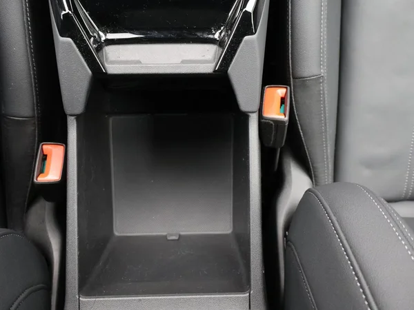 AUDI SQ6 e-tron (2025) — foto 17 van 28