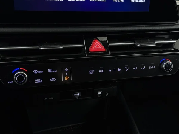 KIA NIRO (2022) — foto 18 van 30