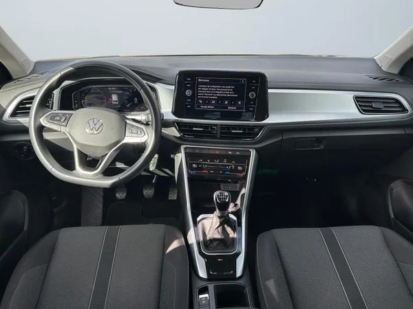 VOLKSWAGEN T-Roc (2022) — foto 6 van 31