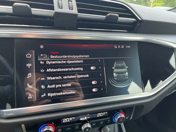 AUDI Q3 (2021) — foto 13 van 23