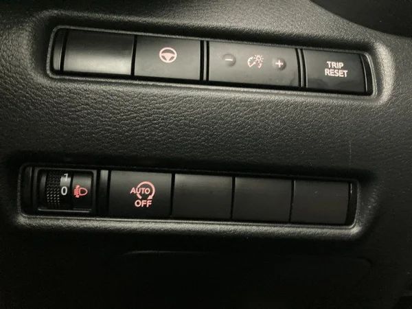 NISSAN Juke (2022) — foto 11 van 27