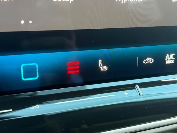 VOLKSWAGEN ID.7 Tourer (2025) — foto 15 van 23