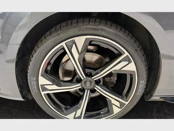 Audi A4 Avant (2024) — foto 22 van 29