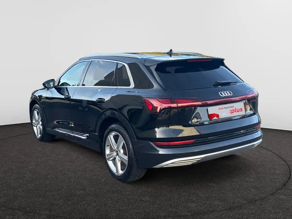 AUDI e-tron (2023) — foto 12 van 20