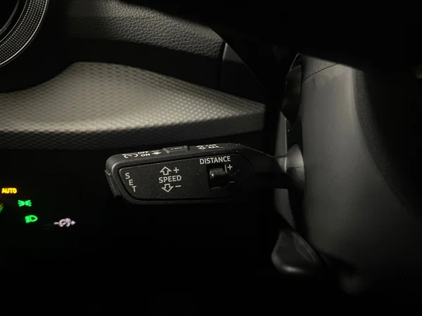 AUDI Q2 (2025) — foto 2 van 14