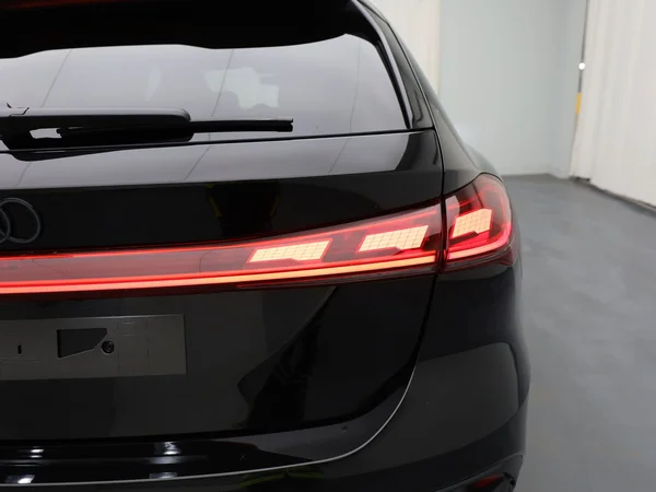 AUDI S5 Avant (2025) — foto 19 van 23