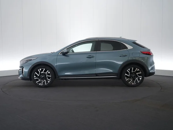 Kia XCeed (2024) — foto 23 van 28