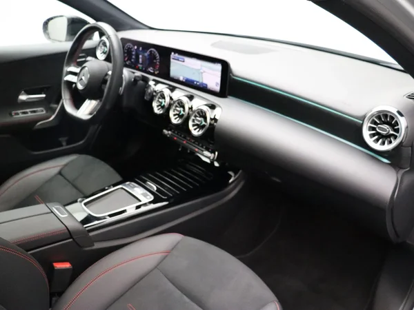 Mercedes-Benz A-Klasse (2023) — foto 22 van 32