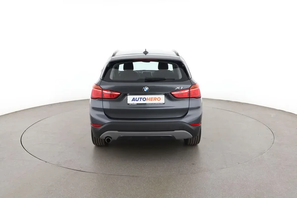 BMW X1 (2017) — foto 11 van 16
