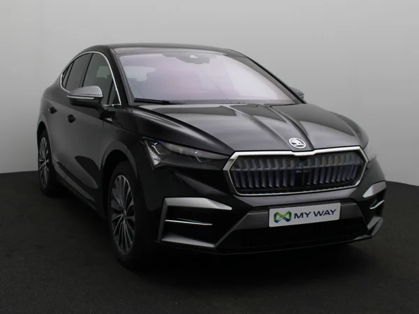 SKODA Enyaq Coupé (2025) — foto 12 van 28
