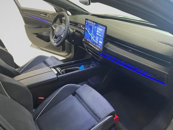 VOLKSWAGEN ID.7 Tourer (2026) — foto 10 van 20