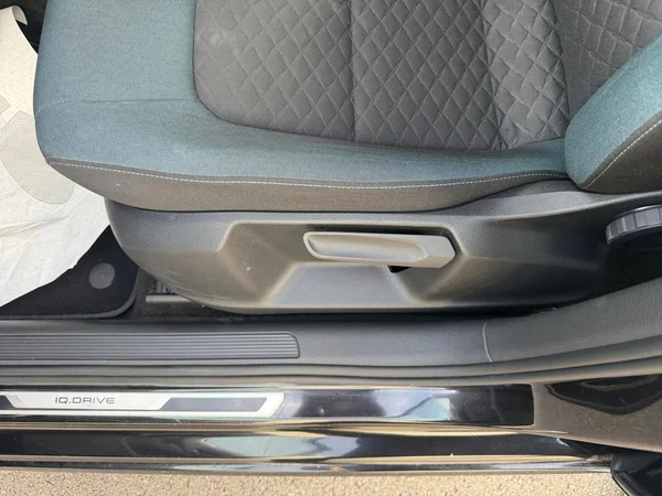 VOLKSWAGEN Golf Sportsvan (2020) — foto 19 van 19