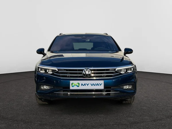 VOLKSWAGEN Passat SW (2024) — foto 10 van 14