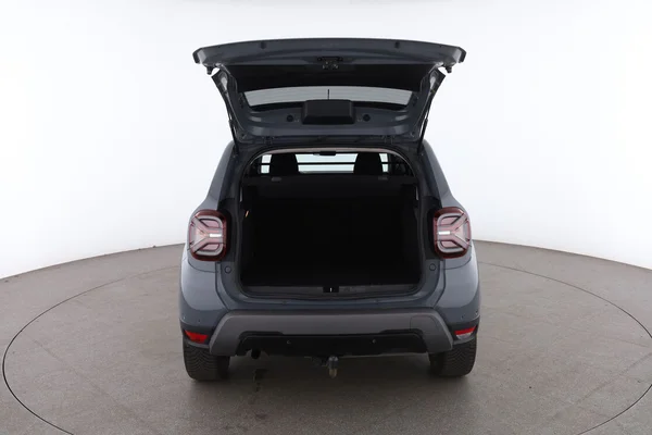 Dacia Duster (2023) — foto 7 van 16