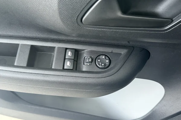 Citroen E-C3 Aircross (2025) — foto 5 van 16