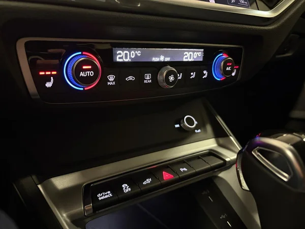 AUDI Q3 Sportback PHEV (2021) — foto 15 van 15