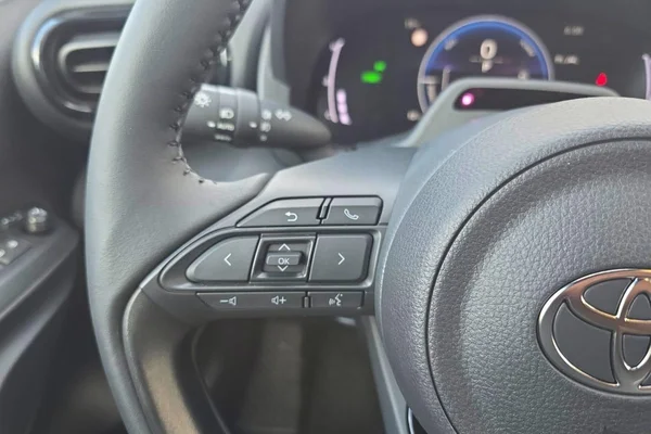 Toyota Yaris Cross Hybrid (HEV) (2026) — foto 7 van 26