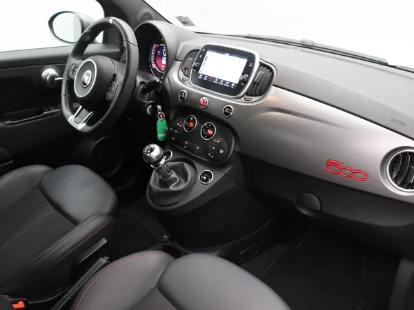 FIAT 500C (2021) — foto 4 van 15