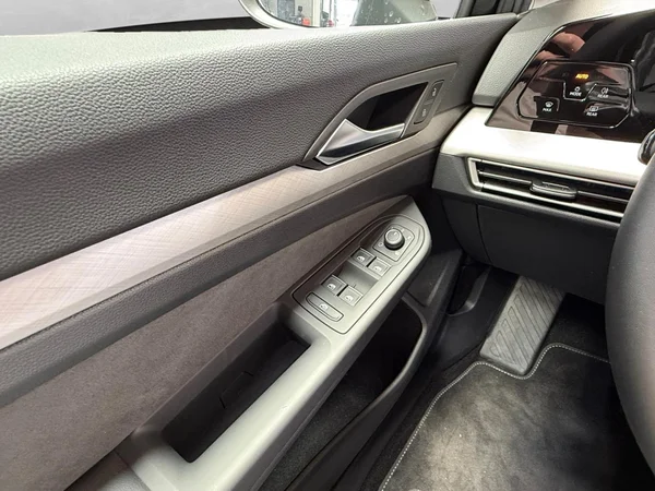 VOLKSWAGEN Golf VIII (2026) — foto 5 van 21