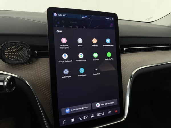 VOLVO EX90 (2025) — foto 13 van 32