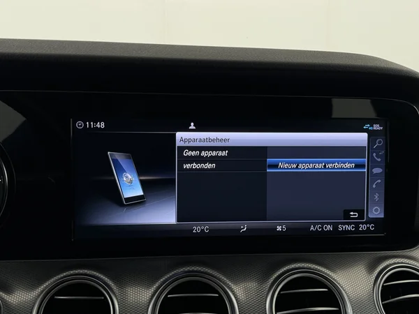 MERCEDES E 300 (2020) — foto 11 van 31