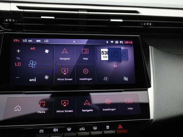 Peugeot 308 (2023) — foto 9 van 39