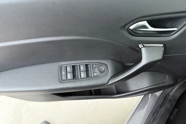 Renault Captur (2020) — foto 7 van 19