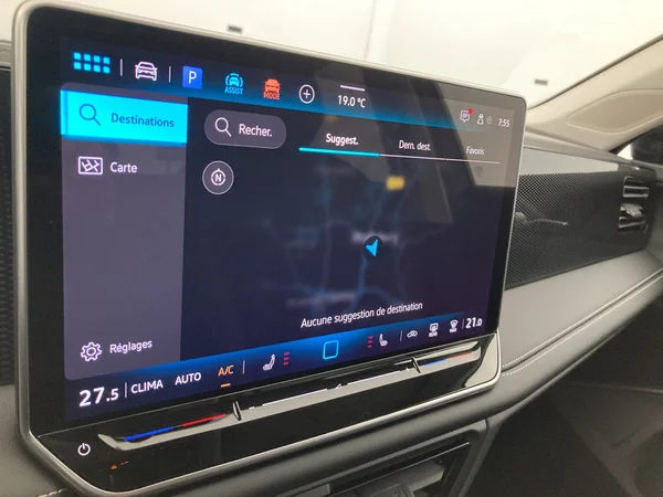 VOLKSWAGEN Tiguan (2025) — foto 24 van 36
