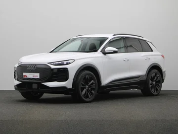 AUDI Q6 e-tron (2025)