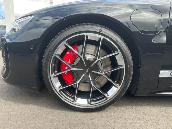 AUDI RS e-tron GT (2026) — foto 3 van 23