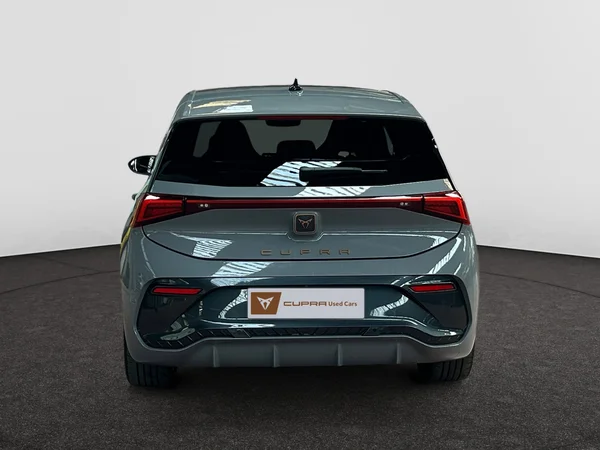 CUPRA Born (2023) — foto 13 van 18