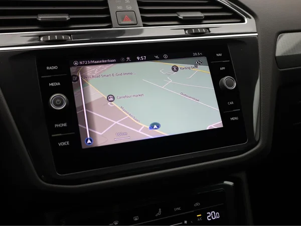 VOLKSWAGEN Tiguan eHybrid (PHEV) (2024) — foto 10 van 21