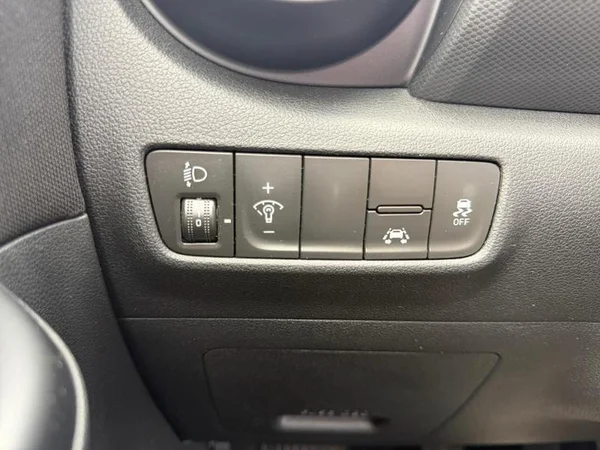 HYUNDAI Kona (2018) — foto 21 van 31