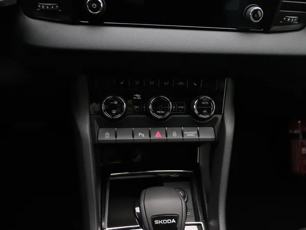SKODA Karoq (2026) — foto 10 van 20
