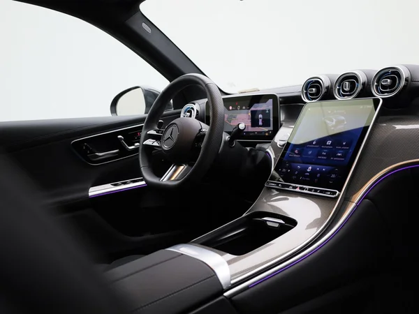 Mercedes-Benz GLC (2025) — foto 33 van 45