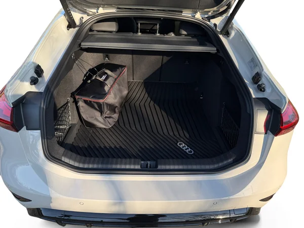 AUDI A6 Sportback e-tron (2026) — foto 8 van 22