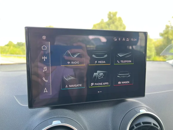AUDI Q2 (2024) — foto 6 van 22