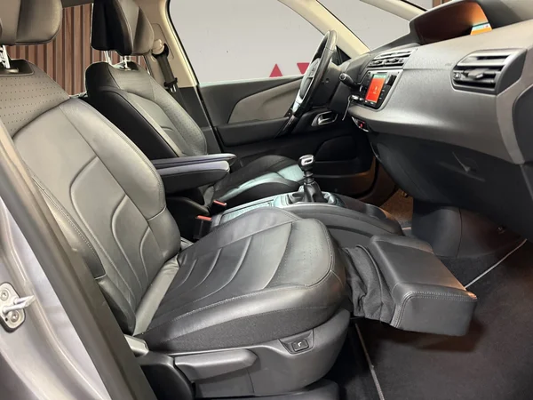 Citroen Grand-C4-SpaceTourer (2022) — foto 22 van 30