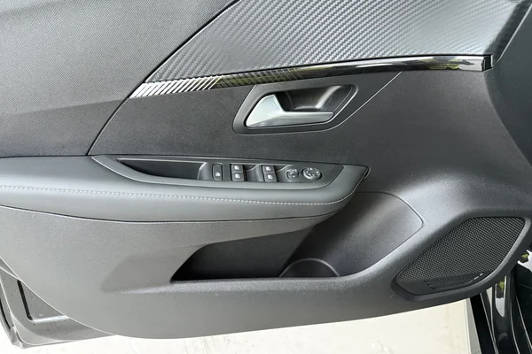 Peugeot 208 (2025) — foto 8 van 22