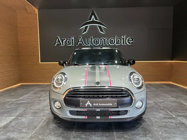 Mini Cooper (2019) — foto 12 van 22
