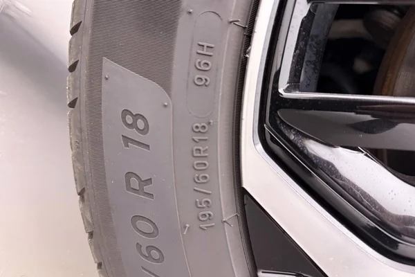 Citroen C4 (2024) — foto 4 van 32