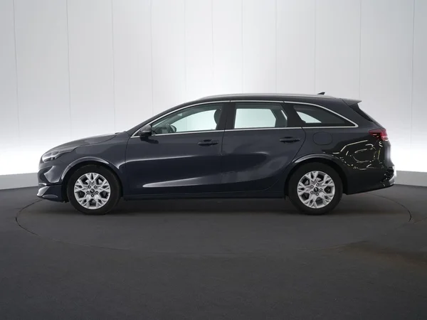 Kia cee'd (2024) — foto 17 van 22