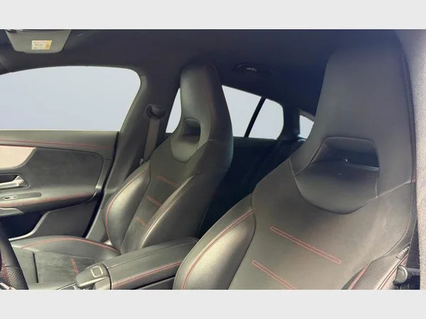 Mercedes-Benz CLA 180 (2021) — foto 3 van 25