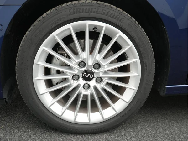 AUDI A3 Sportback PHEV (2024) — foto 24 van 30