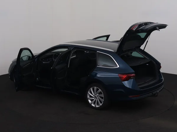 SKODA Octavia (2021) — foto 31 van 32