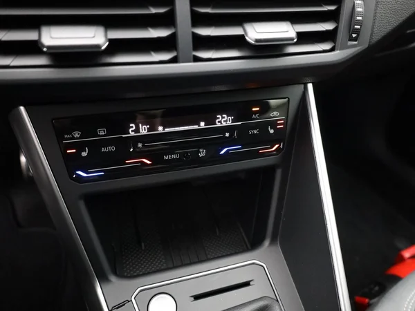 VOLKSWAGEN Polo (2026) — foto 9 van 22