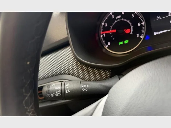 Dacia Sandero Stepway (2023) — foto 10 van 28