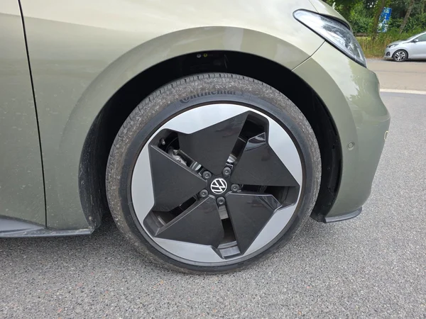 VOLKSWAGEN ID.3 (2024) — foto 5 van 18